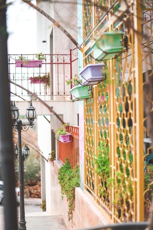 Damask Rose, Lebanese Guest House Jounieh Εξωτερικό φωτογραφία